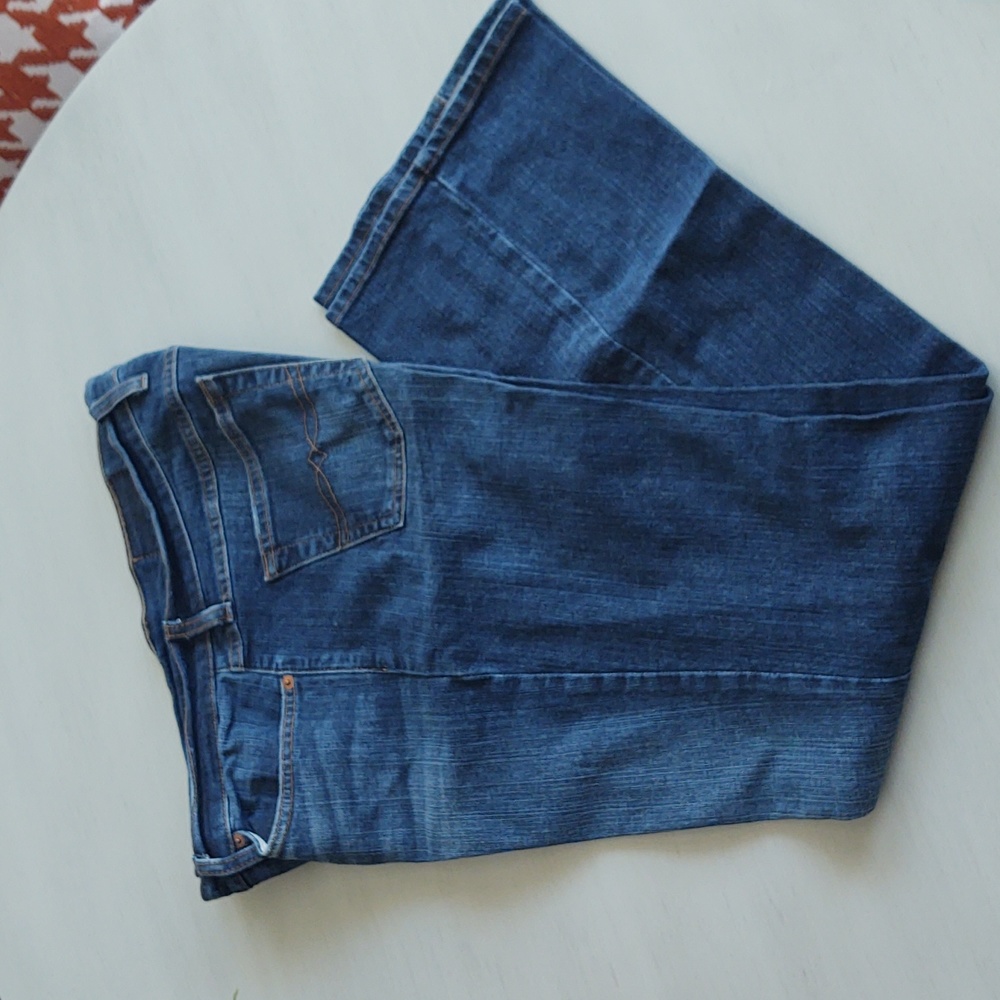 Lucky Brand ladies jeans